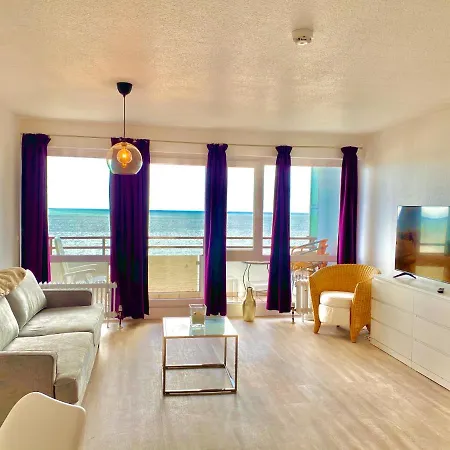 Appartement Studio Mit Traumhaftem Panorama-Meerblick Im Vierten Stock