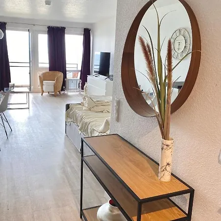 Appartement Studio Mit Traumhaftem Panorama-Meerblick Im Vierten Stock *