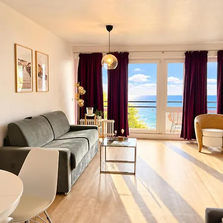 Appartement Studio Mit Traumhaftem Panorama-Meerblick Im Vierten Stock *