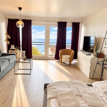 Studio Mit Traumhaftem Panorama-Meerblick Im Vierten Stock