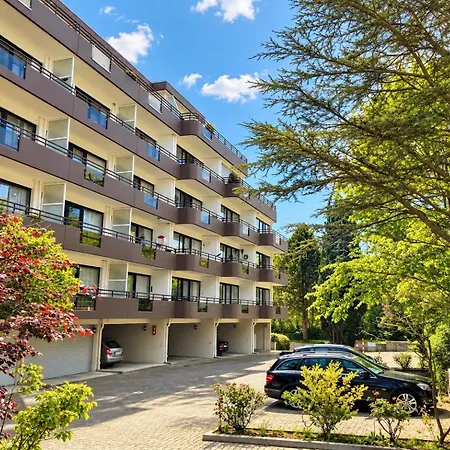 Appartement Studio Mit Traumhaftem Panorama-Meerblick Im Vierten Stock